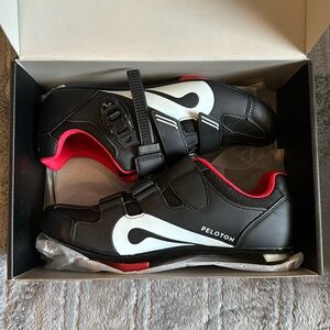 Peloton - Cycling/Spin shoes - size 43 (men’s 10) - with cleats